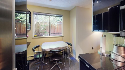 111-853 7Th Avenue E, Vancouver, BC - Indoor