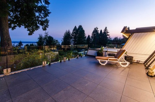 1315 Tyrol Road, West Vancouver, BC - Outdoor