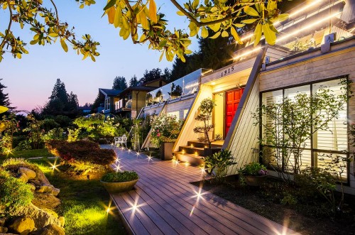 1315 Tyrol Road, West Vancouver, BC - Outdoor With Deck Patio Veranda