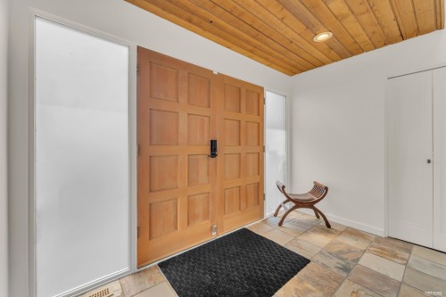 1315 Tyrol Road, West Vancouver, BC - Indoor Photo Showing Other Room