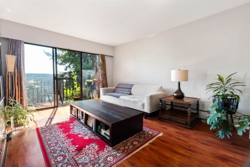 203-211 3rd Street W North Vancouver, BC V7M 1E9