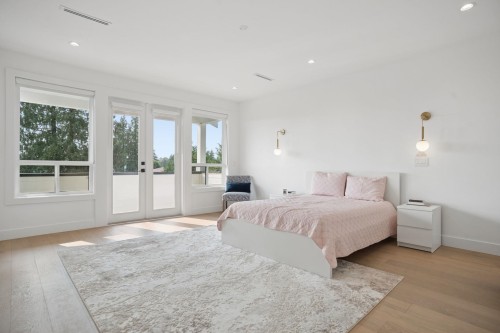 416 Trinity Street, Coquitlam, BC - Indoor Photo Showing Bedroom