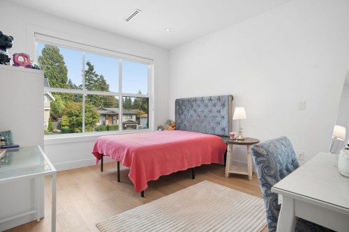 416 Trinity Street, Coquitlam, BC - Indoor Photo Showing Bedroom