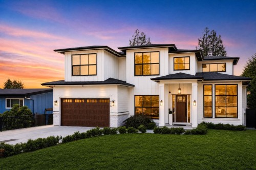 416 Trinity Street, Coquitlam, BC - Outdoor With Facade