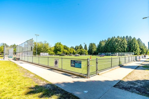 6074 Sherbrooke Street, Vancouver, BC - Outdoor