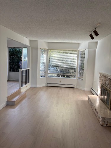 657 Poirier Street, Coquitlam, BC - Indoor Photo Showing Living Room With Fireplace