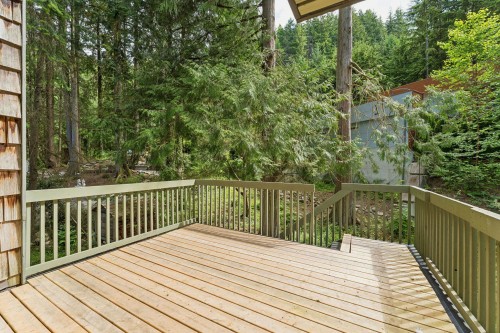 550 Ventura Crescent, North Vancouver, BC - Outdoor With Deck Patio Veranda With Exterior