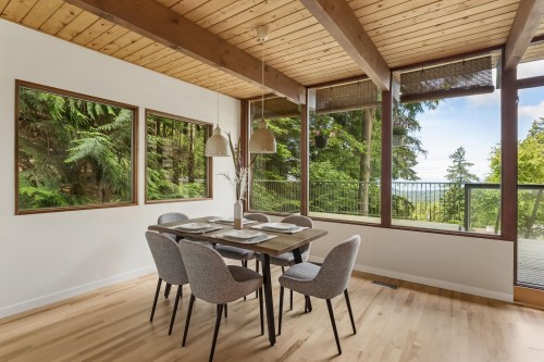 550 Ventura Crescent, North Vancouver, BC -  With Deck Patio Veranda With Exterior