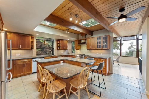 550 Ventura Crescent, North Vancouver, BC - Indoor