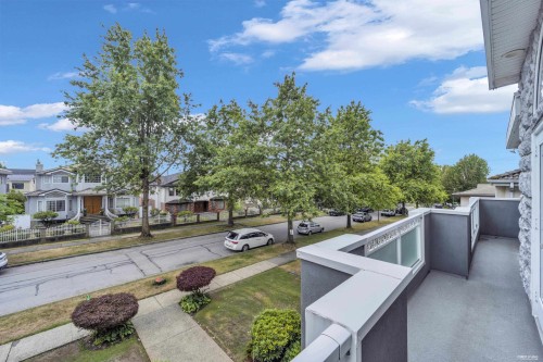2381 40Th Avenue E, Vancouver, BC - Outdoor