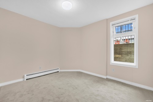 2381 40Th Avenue E, Vancouver, BC - Indoor Photo Showing Other Room