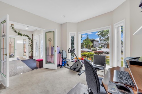 2381 40Th Avenue E, Vancouver, BC - Indoor Photo Showing Gym Room