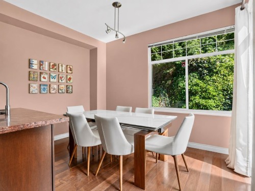 1981 Parkway Boulevard, Coquitlam, BC - Indoor Photo Showing Dining Room