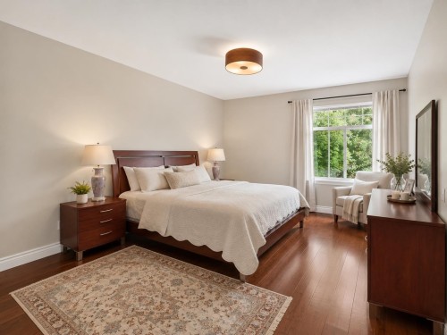1981 Parkway Boulevard, Coquitlam, BC - Indoor Photo Showing Bedroom