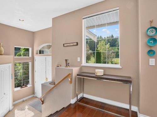 1981 Parkway Boulevard, Coquitlam, BC - Indoor Photo Showing Other Room