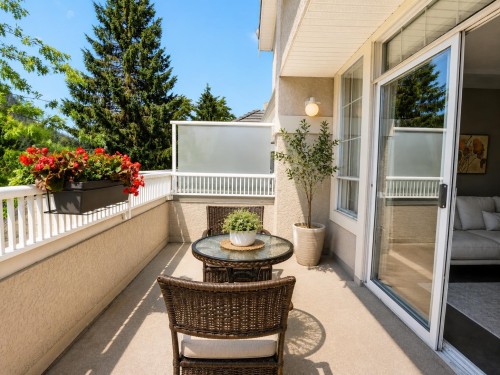 1981 Parkway Boulevard, Coquitlam, BC - Outdoor With Exterior