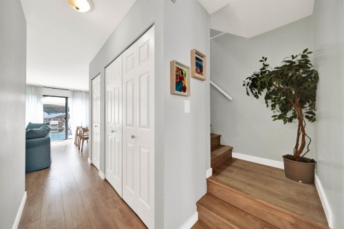 21-10680 Springmont Drive, Richmond, BC - Indoor Photo Showing Other Room