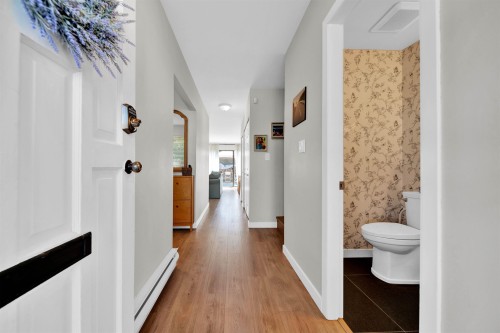 21-10680 Springmont Drive, Richmond, BC - Indoor Photo Showing Other Room