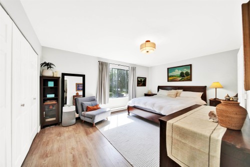 21-10680 Springmont Drive, Richmond, BC - Indoor Photo Showing Bedroom