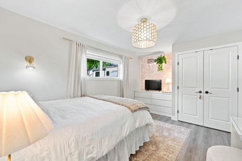 2282 Stanwood Avenue, Coquitlam, BC - Indoor Photo Showing Bedroom