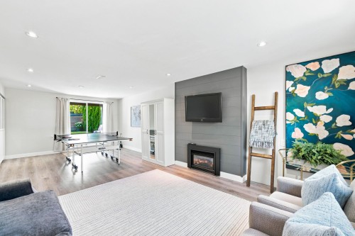 2282 Stanwood Avenue, Coquitlam, BC - Indoor Photo Showing Living Room With Fireplace
