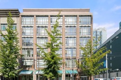602-1249 Granville Street  Vancouver, BC V6Z 1M5