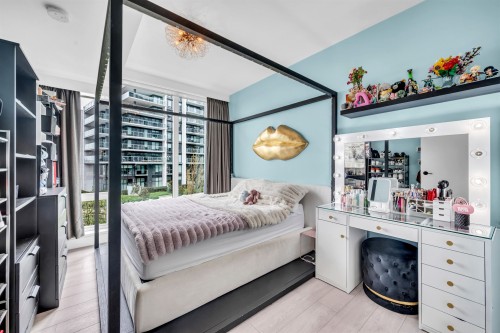 302-6633 Pearson Way, Richmond, BC - Indoor Photo Showing Bedroom