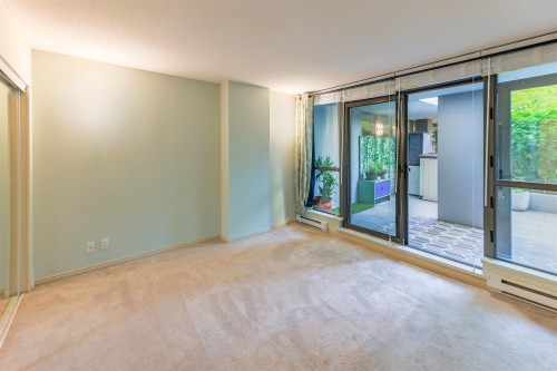 512-8100 Saba Road, Richmond, BC - Indoor Photo Showing Other Room
