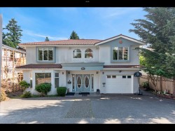 4326 Rumble Street Burnaby, BC V5J 2A1