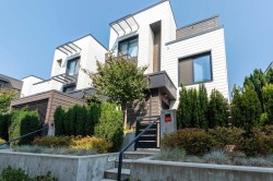 301-606 Foster Avenue  Coquitlam, BC V6J 0L5