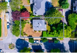 696 27th Avenue W Vancouver, BC V5Z 2G4