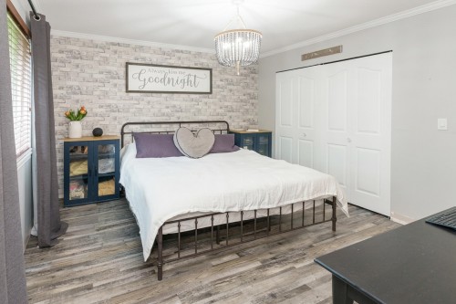 23415 Whippoorwill Avenue, Maple Ridge, BC - Indoor Photo Showing Bedroom
