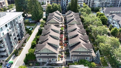 19-621 Langside Avenue, Coquitlam, BC - Outdoor