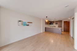 707-9099 Cook Road  Richmond, BC V6Y 0G5