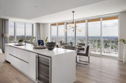 1402-485 42nd Avenue W Vancouver, BC V5Y 0R6