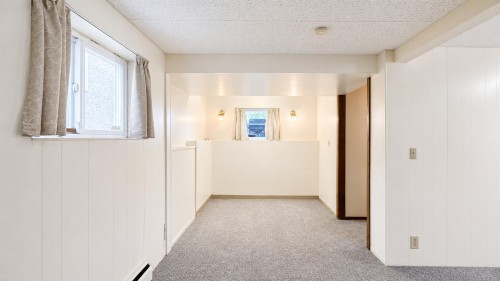750 Beta Avenue, Burnaby, BC - Indoor Photo Showing Other Room