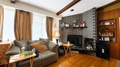 750 Beta Avenue, Burnaby, BC - Indoor Photo Showing Living Room With Fireplace