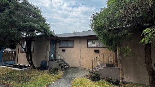75 Nanaimo Street N, Vancouver, BC - Outdoor