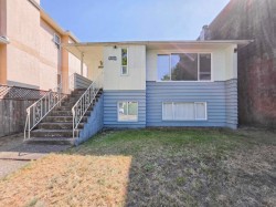 2920 Graveley Street  Vancouver, BC V5K 3K3