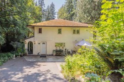 23942 Fern Crescent Maple Ridge, BC V4R 2S3