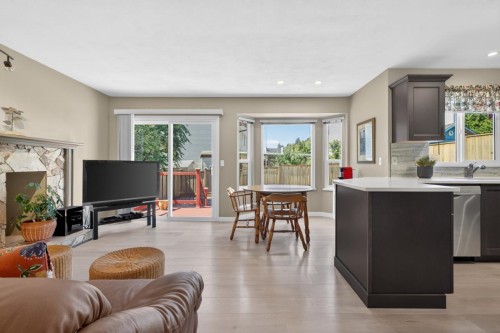 290 Santiago Street, Coquitlam, BC - Indoor
