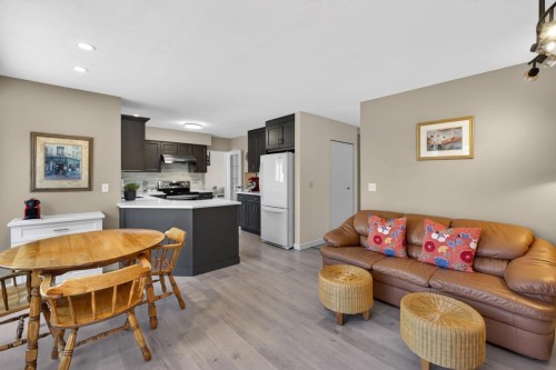 290 Santiago Street, Coquitlam, BC - Indoor