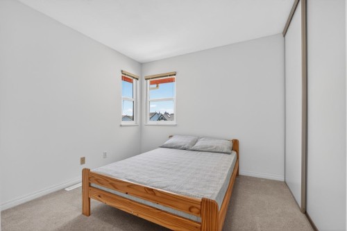 290 Santiago Street, Coquitlam, BC - Indoor Photo Showing Bedroom