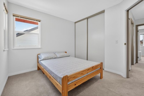 290 Santiago Street, Coquitlam, BC - Indoor Photo Showing Bedroom
