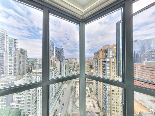 2501-1188 Howe Street  Vancouver, BC V6Z 2S8