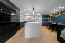 918 Homer Street  Vancouver, BC V6B 1T7