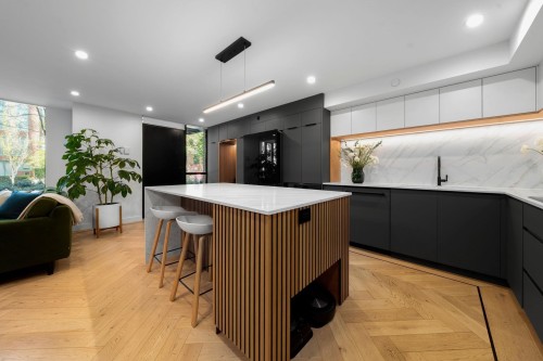 918 Homer Street, Vancouver, BC - Indoor Photo Showing Kitchen With Upgraded Kitchen