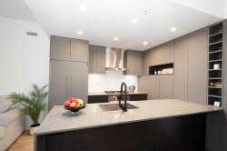 312-55 Klahanie Drive  Port Moody, BC V3H 0M9