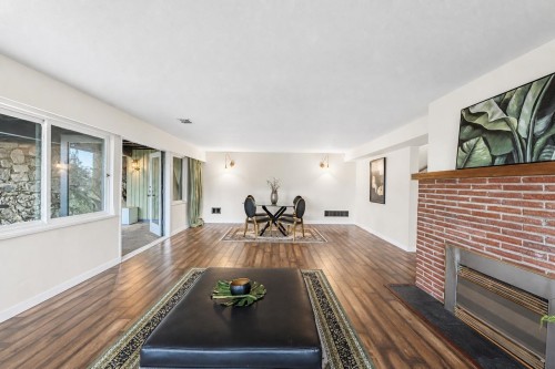 3980 Bayridge Avenue, West Vancouver, BC - Indoor With Fireplace
