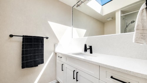 1781 View Street, Port Moody, BC - Indoor Photo Showing Bathroom